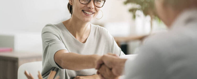 Image of Financial planner with her client